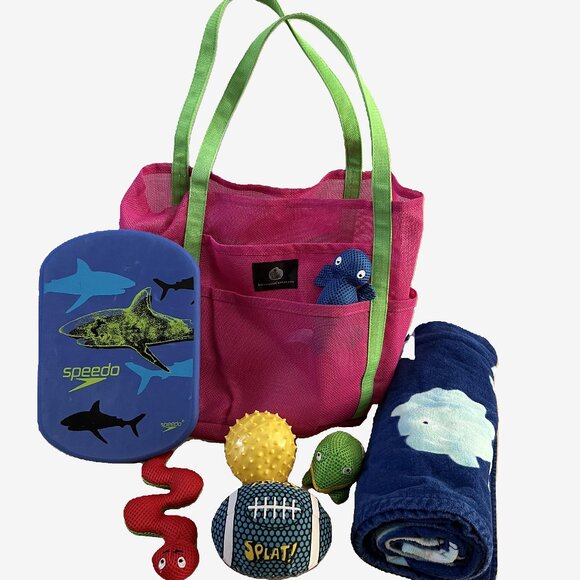 SALTWATER CANVAS | Mesh Beach Bag with Towel & Pool Toys - Picture 1 of 4